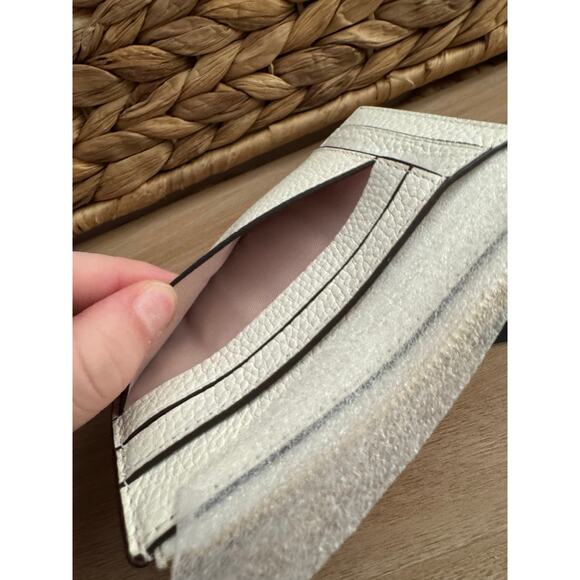 NWT! Kate Spade Kayla Large Slim Cardholder in Meringue - Picture 12 of 12